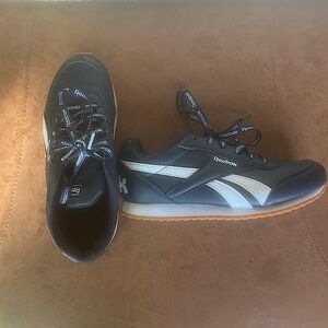 Boys Reebok low tops size 3